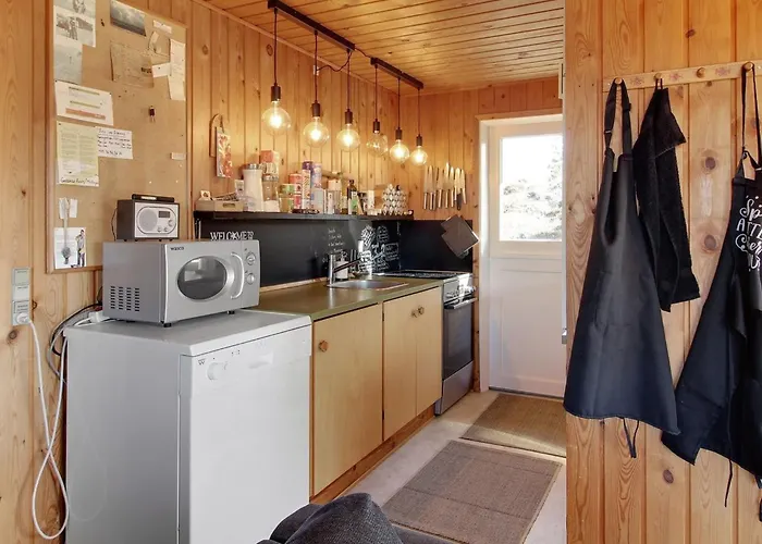 Fridborg - 1km From The Sea By Interhome